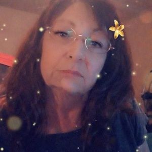 Meet your Posher, Becky